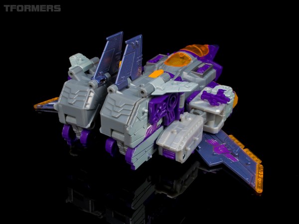 TFormers Gallery   Siege On Cybertron Tidal Wave 053 (53 of 124)